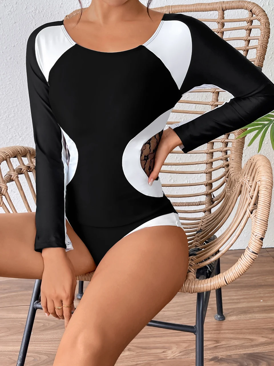 

2025 Women One Piece Slim Mesh Swimwear Long Sleeves Swimsuit Female Bathers Bathing Swimming Swim Sporty Bodysuit Beachwear