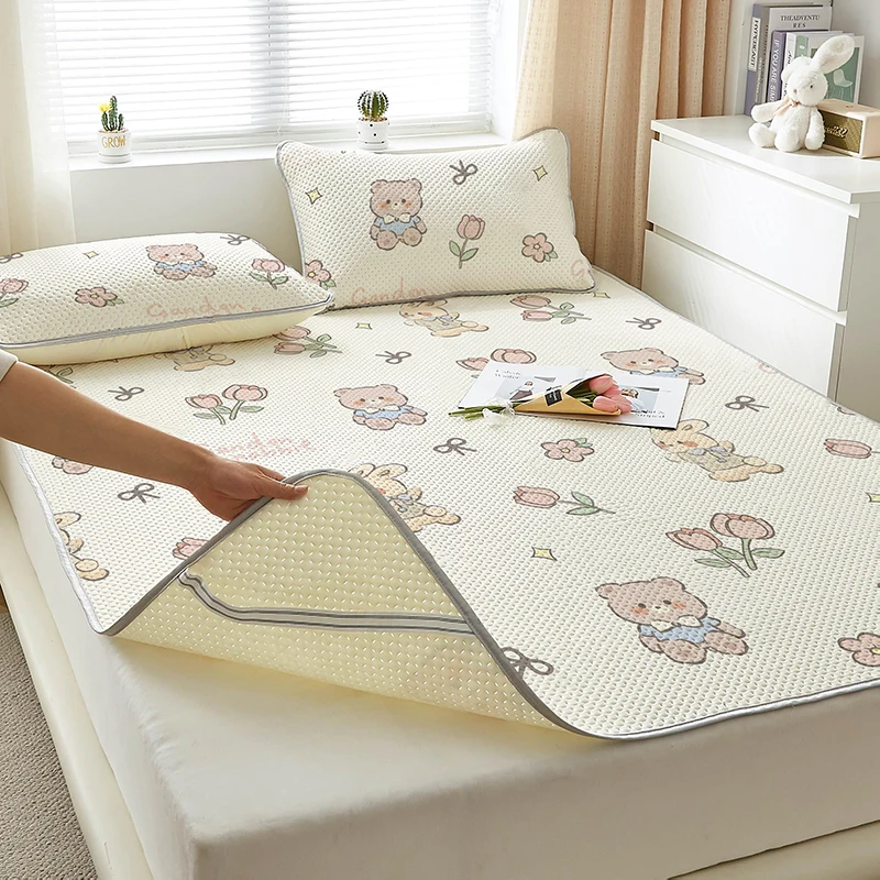 Yanyangtian Summer cotton pad two-piece / three-piece cartoon series Cool and comfortable bed