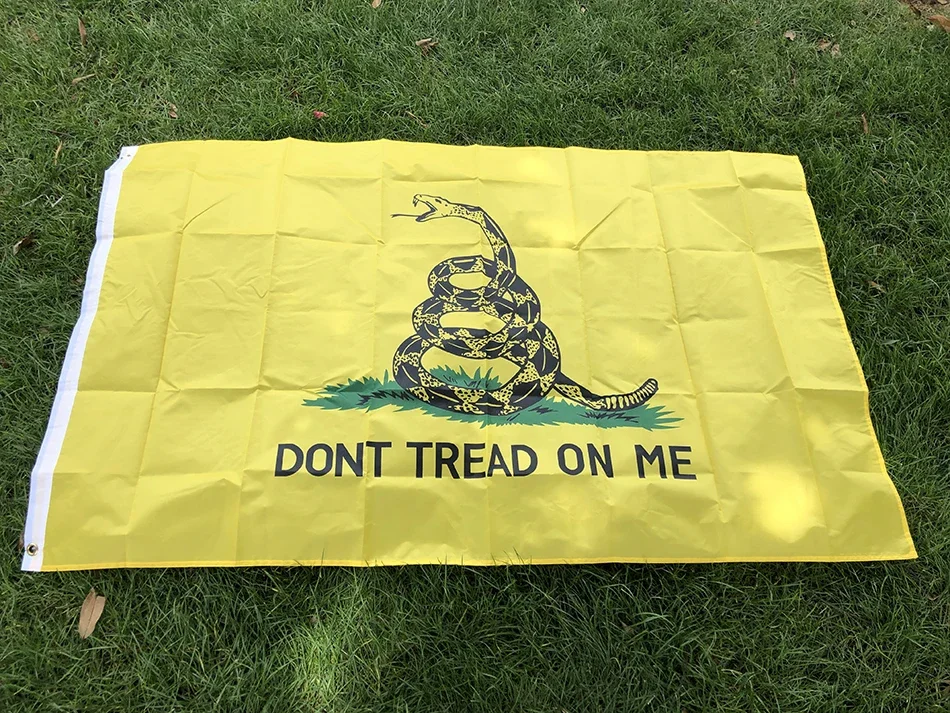 （TIKI FLAG）3x5fts 90x150CM Dont Tread On Me Yellow Snake Gadsden Flag polyester hanging banner  for home decoration