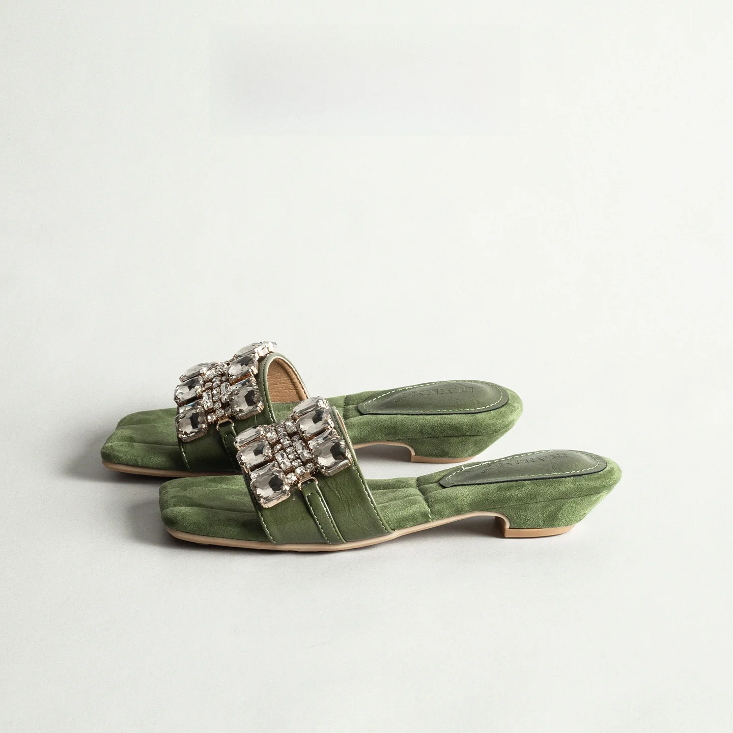 

Fashionable Low Heel Genuine Leather Sandals Women's Outdoor Wear Versatile Single Strap Slippers Elegant Lady Summer Trend