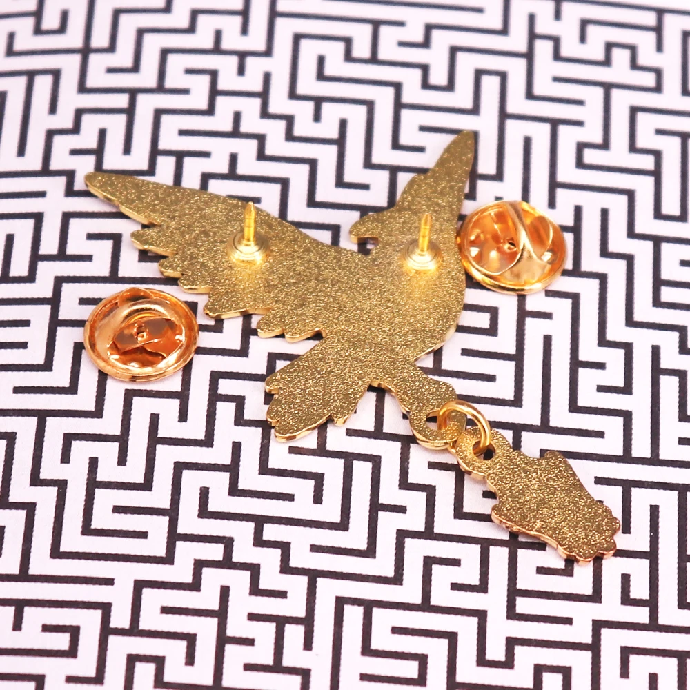 Raven and Lantern Glitter Enamel Pin Starry Crow Badge Black Bird Brooch Fantasy Jewelry Decoration