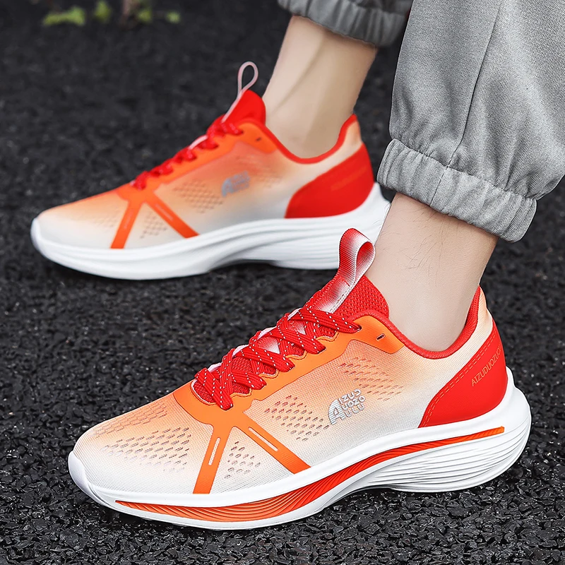 

Designer Men's Breathable Running Shoes Lightweight Mesh Sneakers for Outdoor Leisure Tenis Shoes