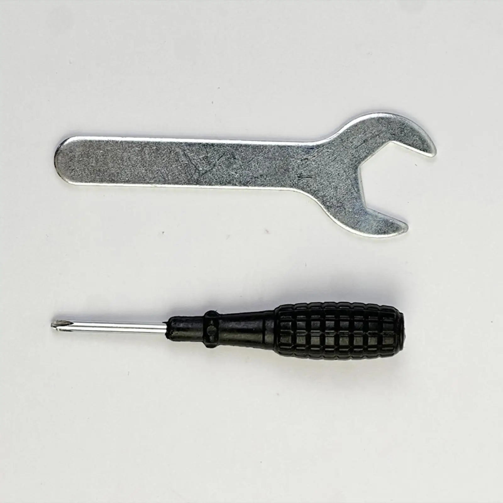 affilatore-per-punte-da-trapano-con-mola-abrasiva-macchina-per-affilatura-di-punte-elicoidali-con-chiave