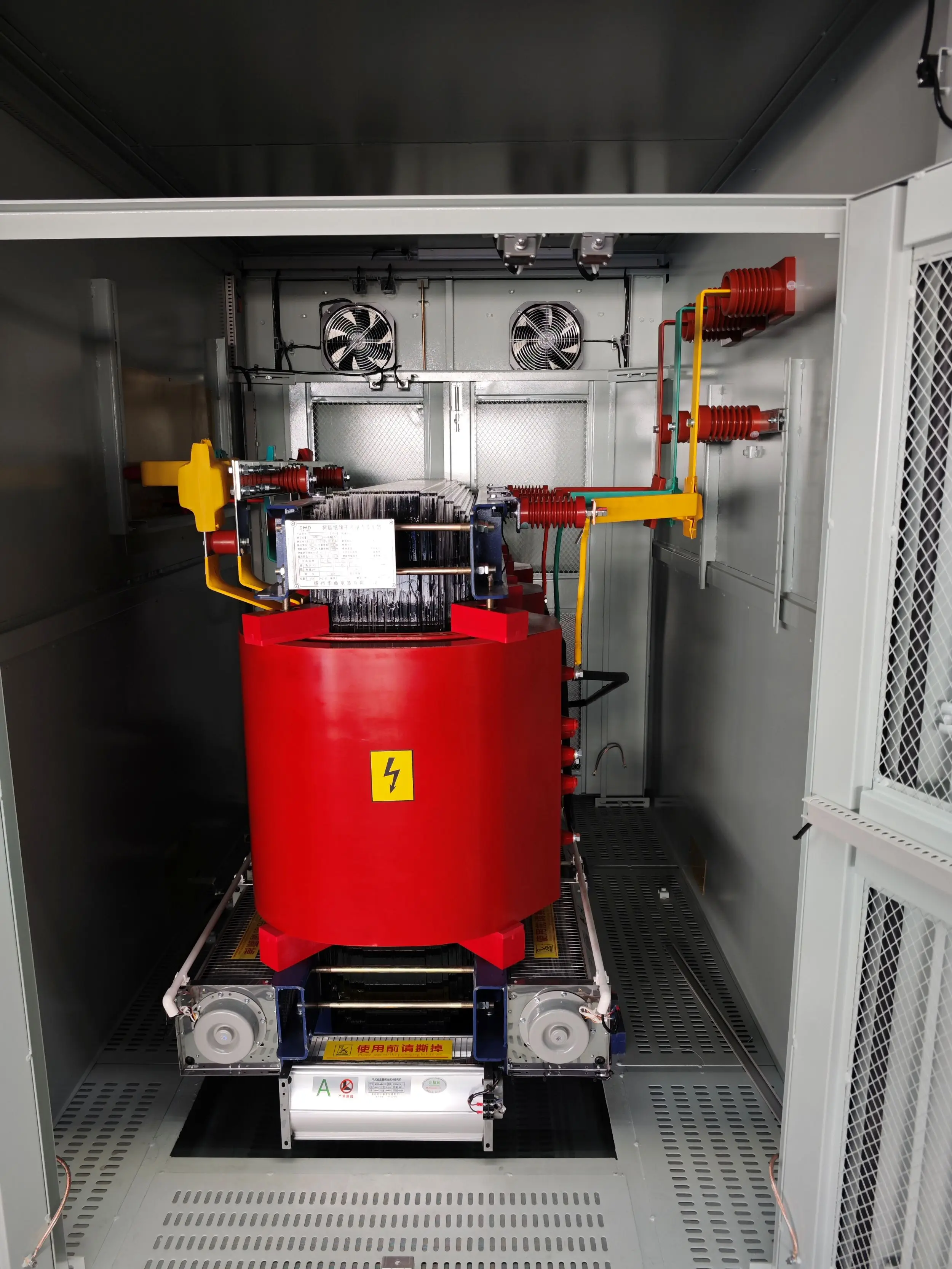 Customized Solar Power Generation Grid Solar Panel System 60Hz Wind Photovoltaic Combined Substation Manufacturer Customized