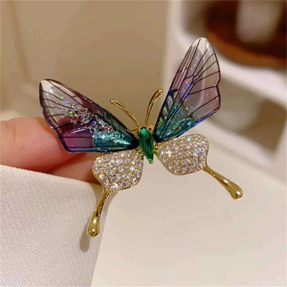 UILZ Lovely Butterfly Bee Brooch For Women Shiny Rhinestone Pearl Animal Insect Lapel Pin Wedding Party Coat Dress Jewelry Gift