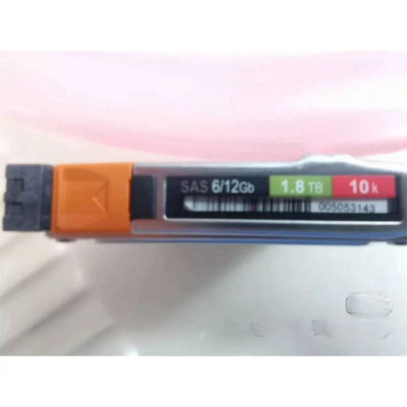 Disque dur Z pour EMC 005053142 005053143 1,8 To SAS 2,5 pouces Unity 300 400 500