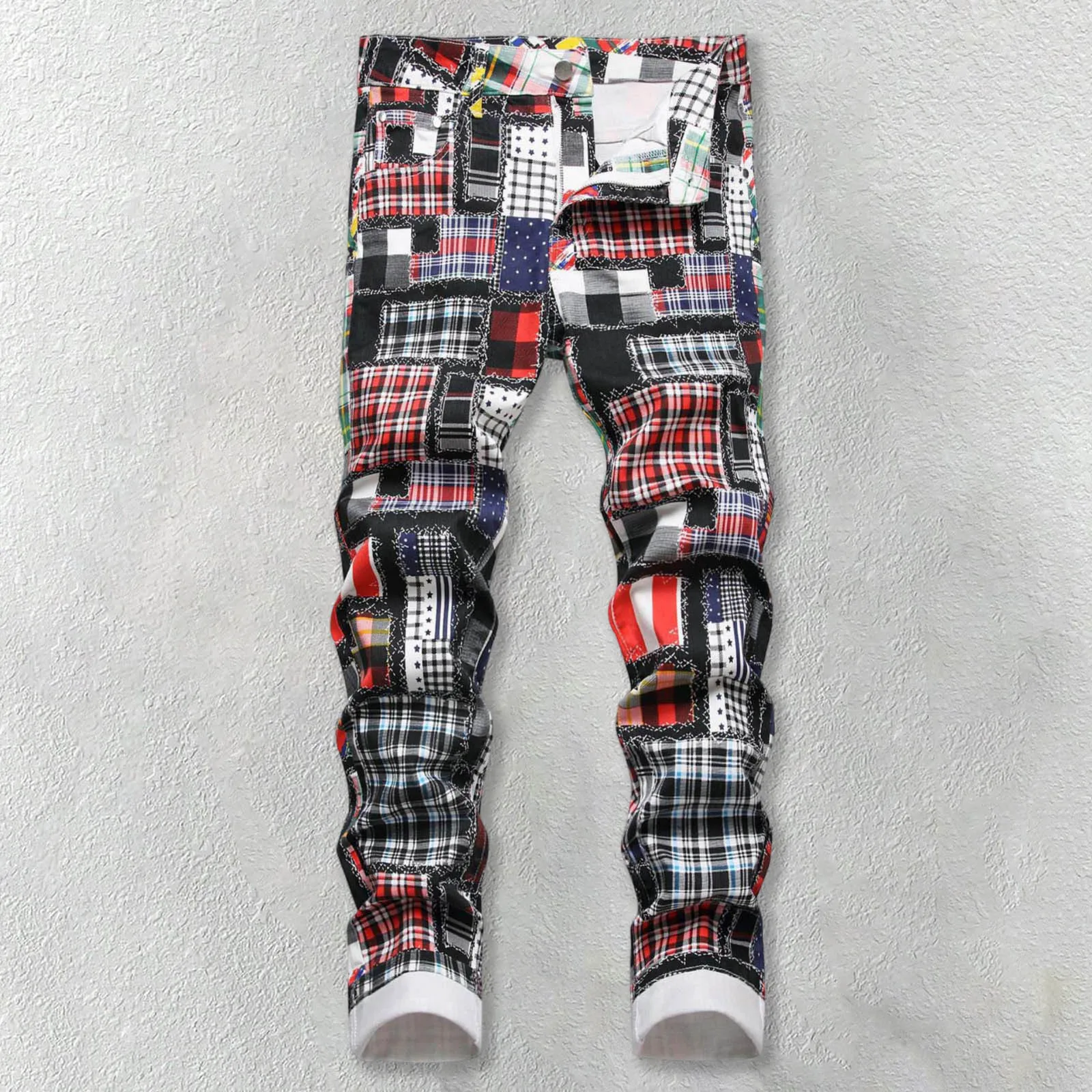

2025 Men's Scotland Red Plaid Patchwork Jeans Punk Rivet Patch Black Denim Pants Vintage Jeans Printed Slim Straight Trouser