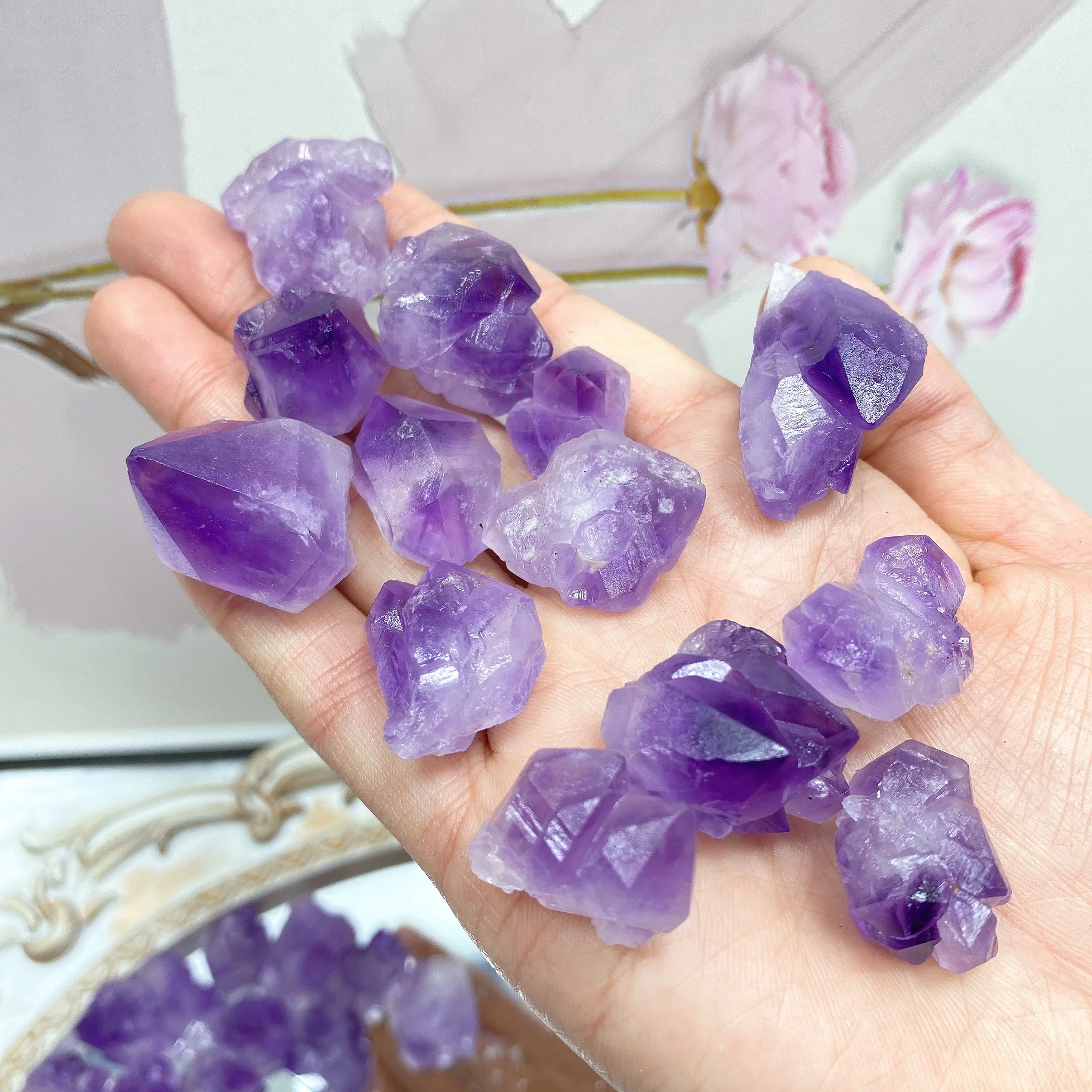 Natural Amethyst Flower Quartz Irregular Raw Stone Mineral Specimen Crystal Home Decoration Aquarium Decoration Crystal Gravel