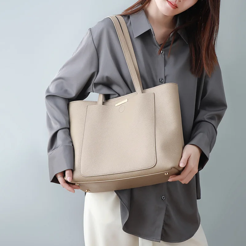 

New Simple Leather Women's Bag New Fashion Natural Head Layer Cowhide Women's Bags Casual Commuting Large Capacity Shoulder Bag