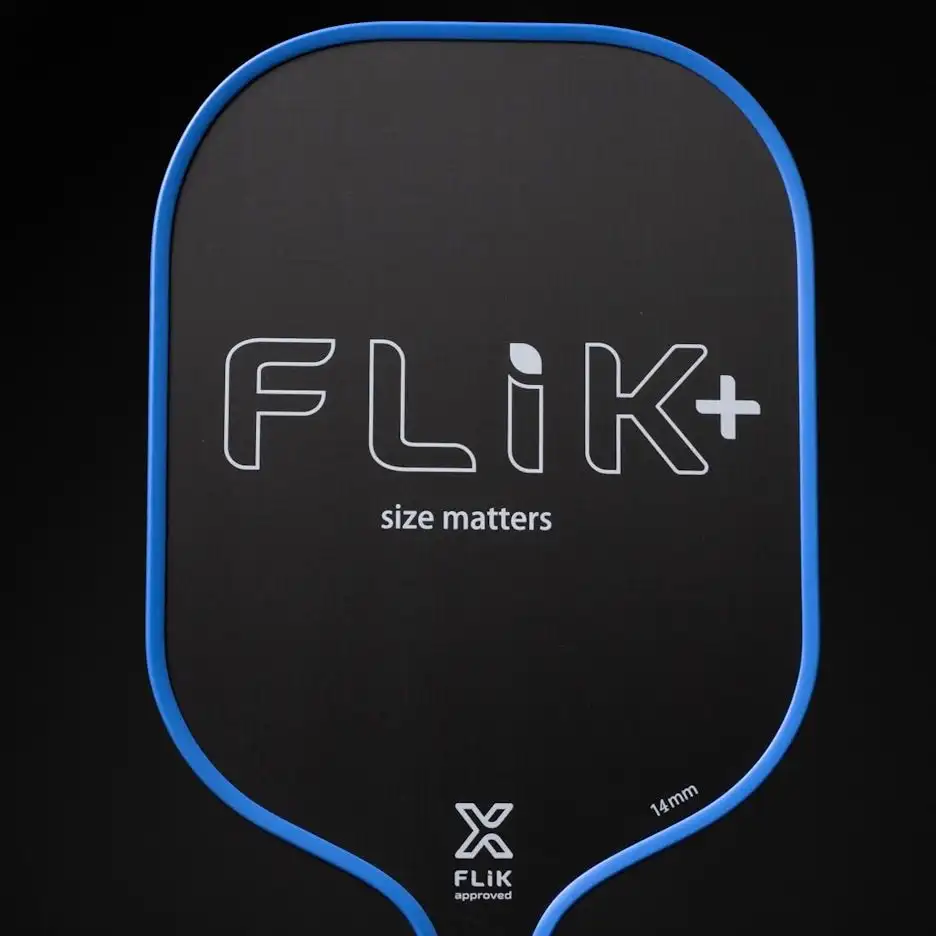 FLIK+ T700 Pagaia per pickleball in fibra di carbonio, superficie strutturata, nucleo di alimentazione ai polimeri 14 mm, forma a corpo largo, potenza e controllo bilanciati