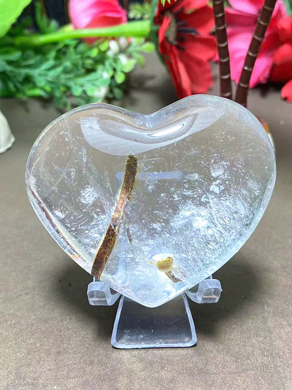 Natural White Quartz Crystal, Heart-Shaped, Sample Treatment, Decoration