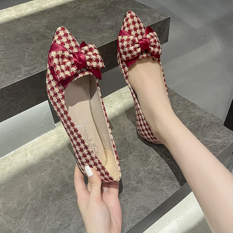 Spring and Autumn New Fashion Pointed Toe Shallow Mouth Soft Bottom Flat Shoes Bow Pointed Toe Comfortable Shoes for Women