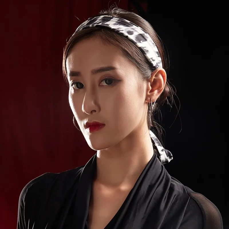 カスタマイズされたラテンダンスの頭飾り社交モダンダンスパフォーマンスヘアアクセサリープロのヘアスタイリングコンペ