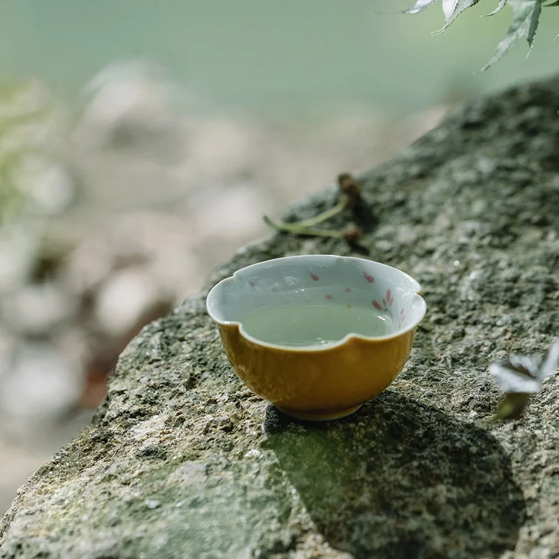 

WunTang Hand-Painted Underglaze Yellow Porcelain Tea Cup Floral Mouth Gongfu Tea Set Drinking Cup Single Cup
