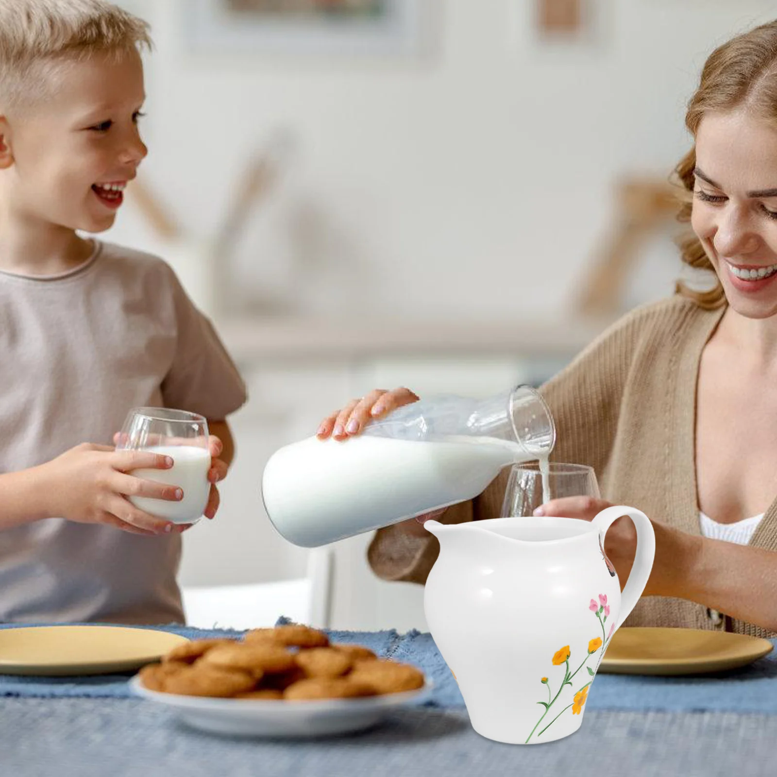 

Ceramic Milk Pitcher with Handle Small Creamer Pitcher for Coffee Milk Syrup Sauce Serving Home Kitchen Restaurant Use