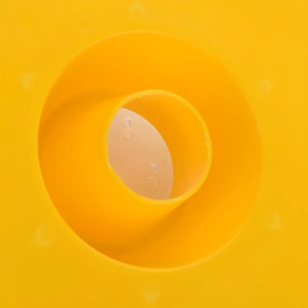 Round Bee Feeder Plastic Premium Feeding Bowl Fast Food Water Dish Easy Clean Beekeeping Accessories Hive Entrance Feeding