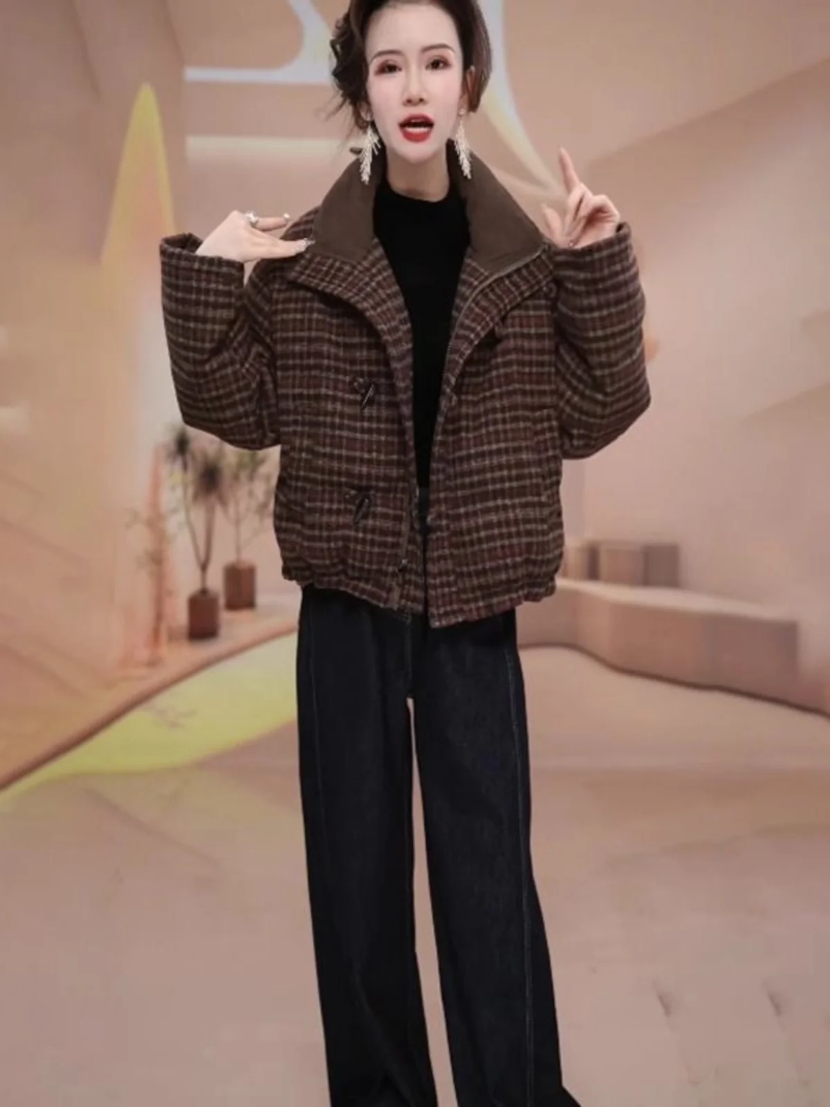 

Модная повседневная хлопковая куртка-пуховик женская, новинка зимы 2024, маленький размер, дизайнерская, универсальная, из хлопка