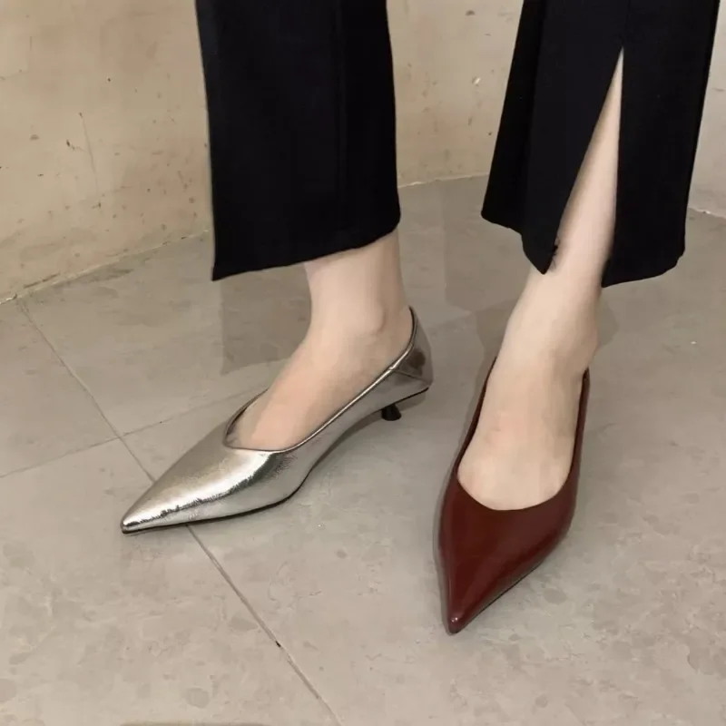 Nowe damskie buty żeglarskie 2024 Pointed Toe Pumps Kitten Heel Dress Shoes Silver Office Work Shoes for Female Black Spring Autumn