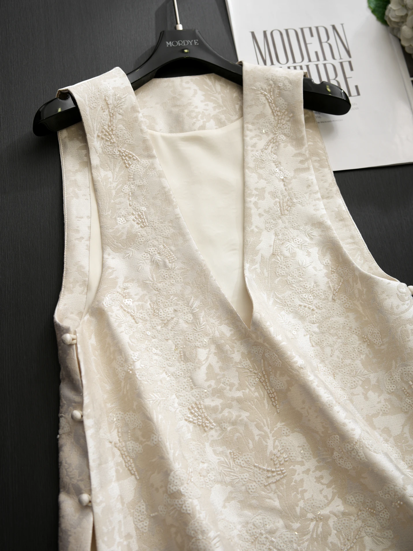 Elegant Chinese Style Silk Linen Heavy Embellished Deep V-Neck Mid-Length  Silk Vest Outerwear for Women