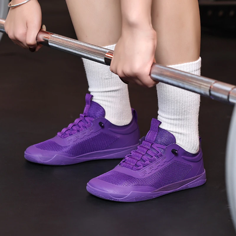 Men's Powerlifting Shoes for Strength Training - usage example