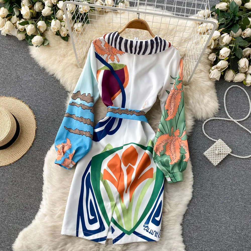 2023 Runway Design Irregular Cartoon Printing Long Sleeves Peter Pan Collar Buttons Sashes Split Bud Short Dress Vestidos