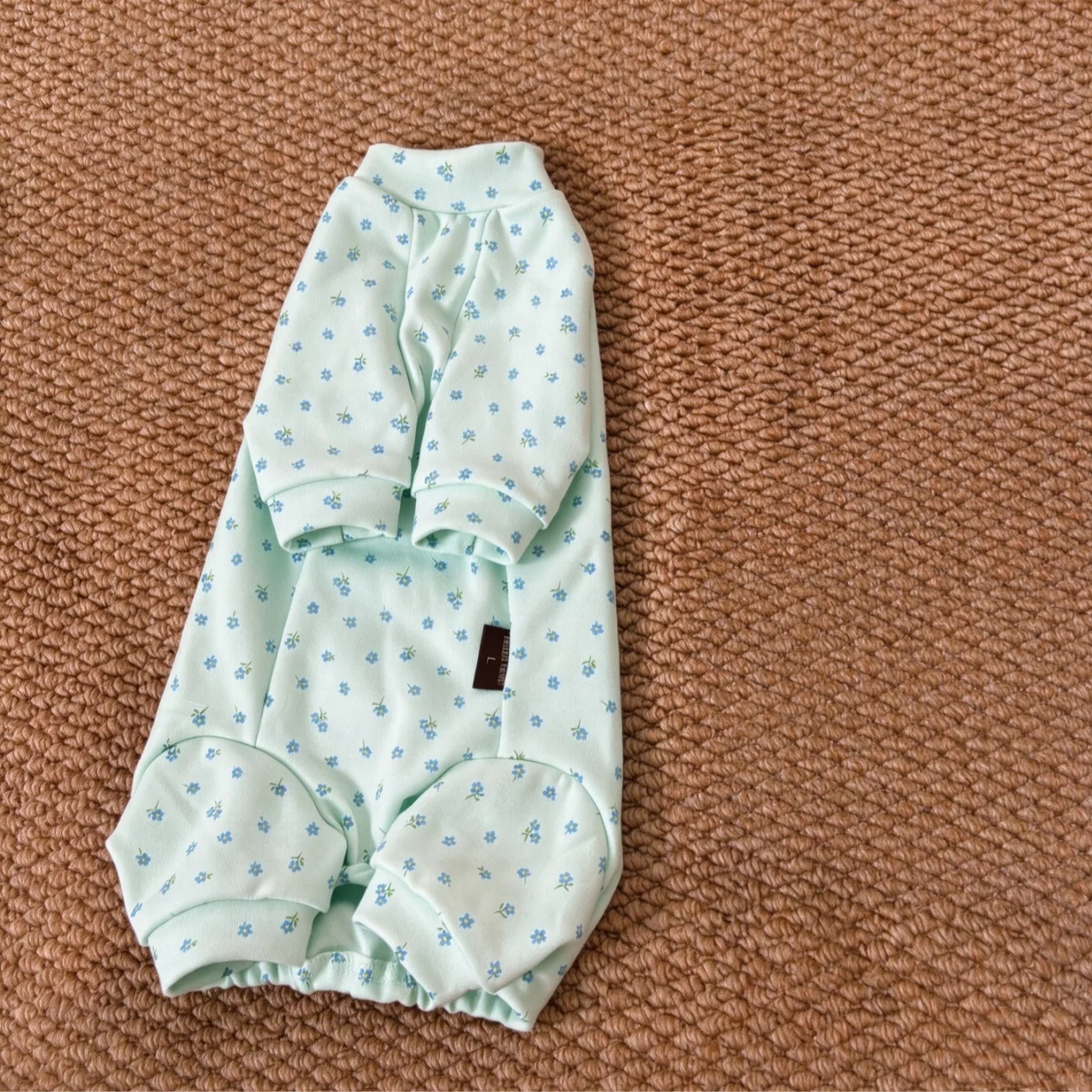 Katoenen jumpsuit voor Sphynx kat lange mouwen warme koffiemantel voor Devon Rex zoet bloemenondershirt voor kittens in de winter lente