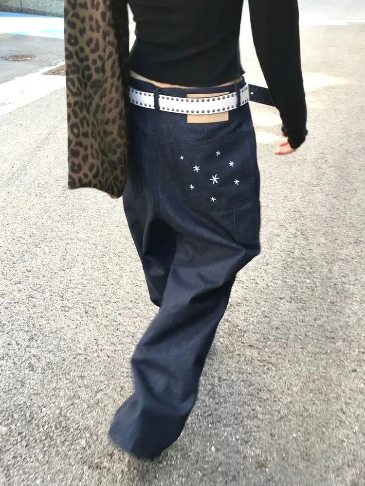 Damskie jeansy Street Sle Casual o luźnym kroju z szerokimi nogawkami, haftowanym wzorem gwiazd, efektem wyszczuplającym, uniwersalne, wygodne...