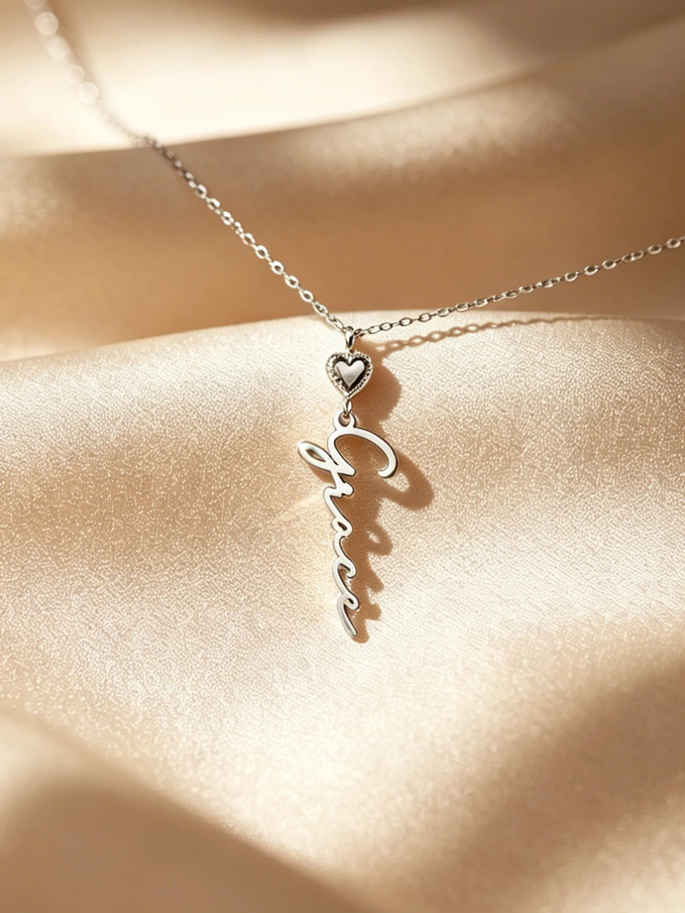 1pc Personalized Name Jewelry Heart Shaped Birthday Stone Customizable Stainless Steel Metal Gift for Birthdays