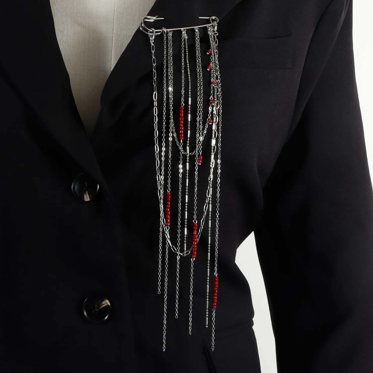 

Эффектное красное ожерелье-брошь с бусинами и кисточками для женщин, в стиле панк, серебристое, многослойное, длинное, с кисточками, ювелирные аксессуары