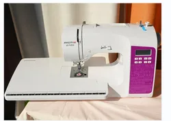 2023 New Domestic Sewing Machine Model 2720 With LCD Screen&Extension Table,200 Stitches,Can Embroidery English&Russian Letters