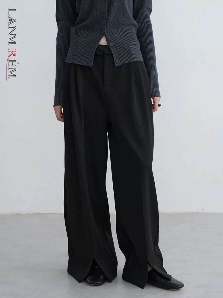 

Женские офисные брюки [LANMREM] с разрезом, плиссированные прямые свободные брюки с высокой талией для женщин, новинка сезона осень 2024, 26C561