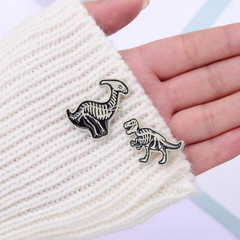 12styles Dinosaur Skeleton Enamel Pins Custom Cool Punk Brooches Lapel Badges Prehistoric Creature Animal Jewelry Gift for Kids