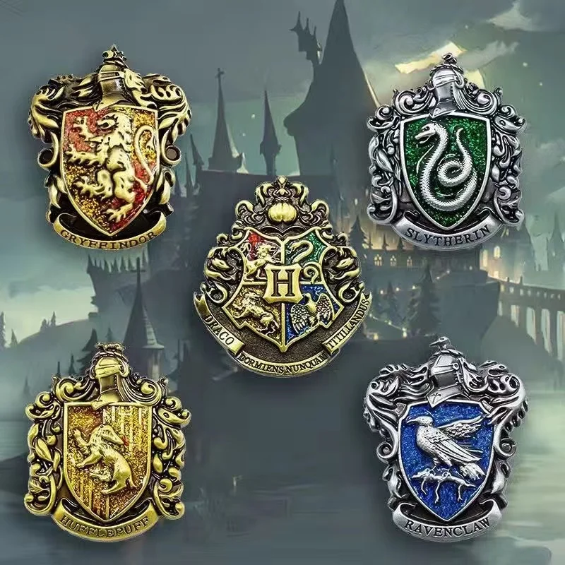 

Harries Potters Hogwarts Brooch Halloween Costume Badge Props Accessories Enamel Pin Cosplay Party Supplies Gryffindor Ravenclaw