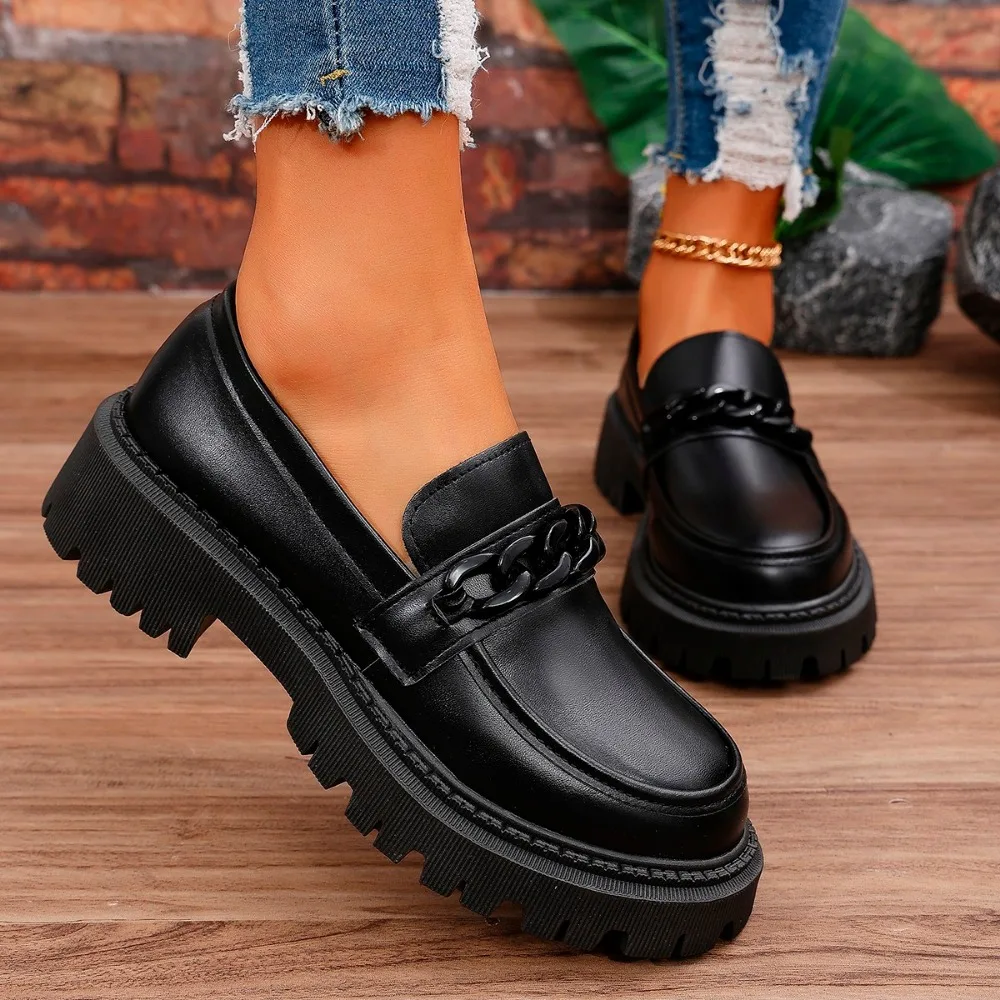 Women's Platform Loafers with Chain Decor Fashion Preppy Style Dress Shoes Woman Patent Leather Slip On Ladies Flats Plus Size