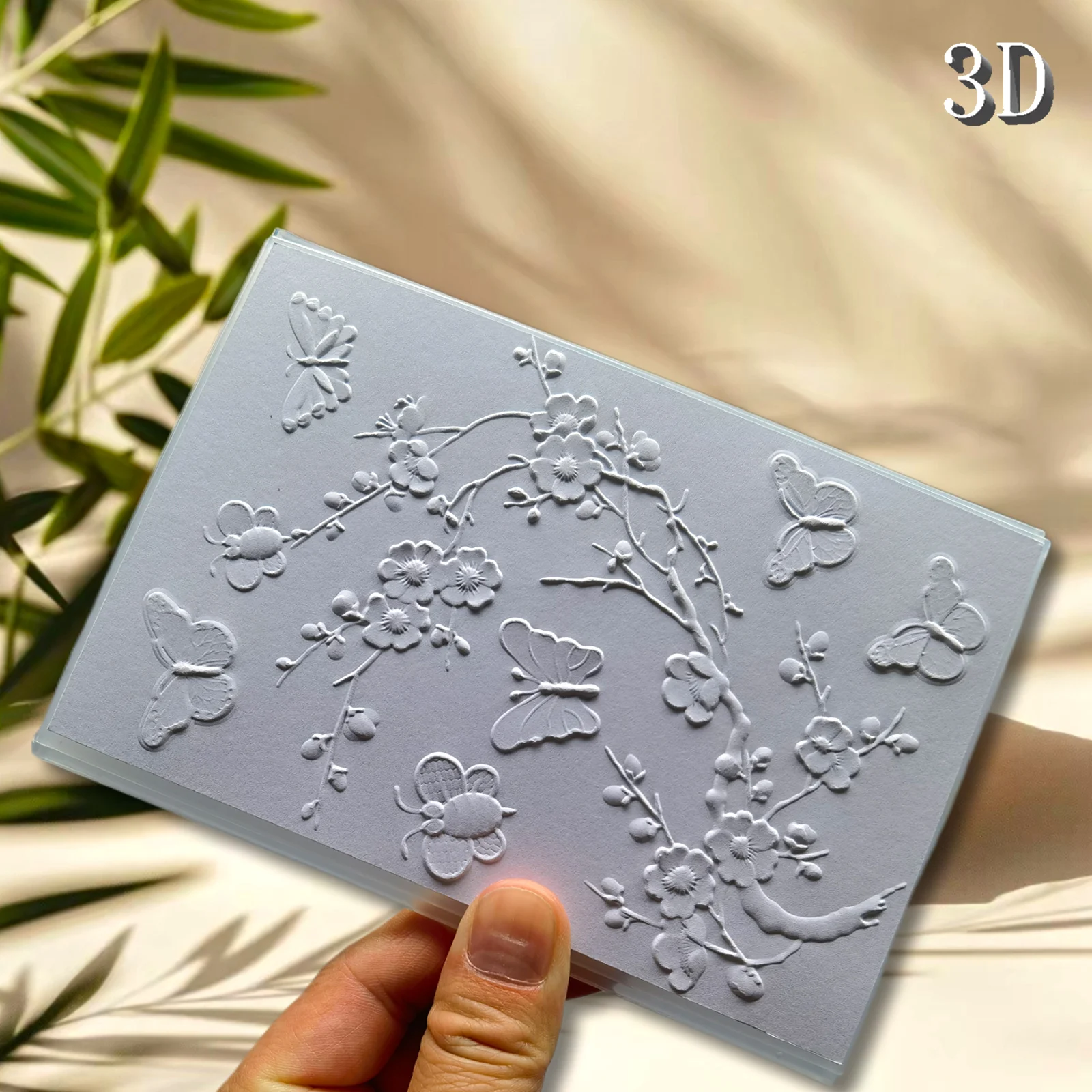 Natürliche Schönheit: Reliefkunst von Schmetterlingen und Blumen „Element Design 3D-geprägter Ordner – Weiß, Texturmuster-Hintergrund, Su
