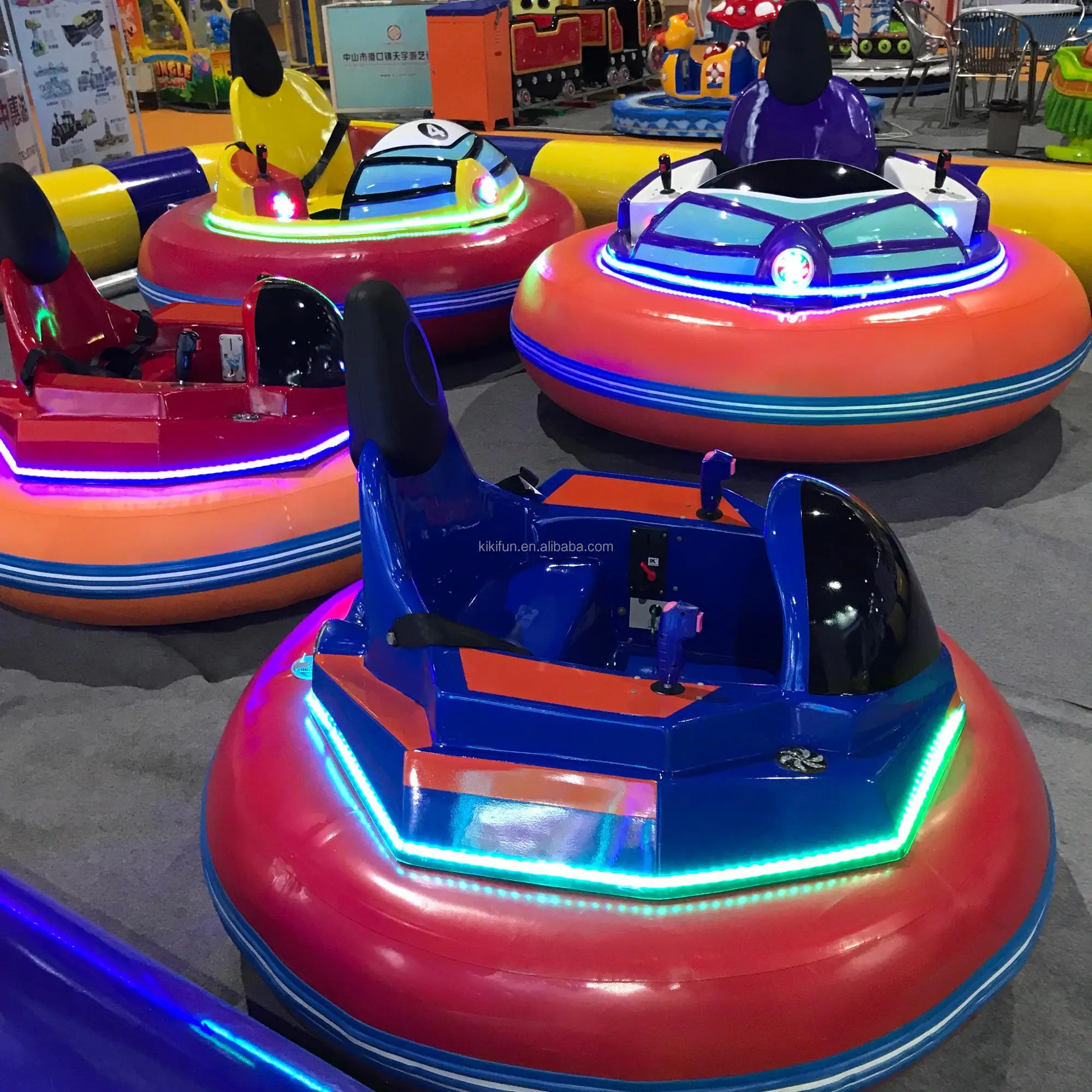 

amusement park kids 12v li ion battery operated bumper cars with low price for sale / chinese inflatable ufo bumper car