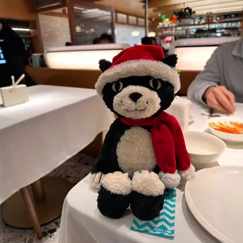 Pluszak Jellycat Lucky Cat w świątecznym stroju Świętego Mikołaja - limitowana edycja, miękka maskotka, prezent świąteczny dla dziewczyny i dzieci