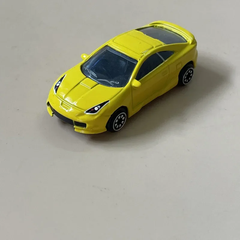 Diecast escala 1:64 toyota celica carro esportivo simulação modelo de carro exibição estática brinquedo colecionável presente lembrança decoração