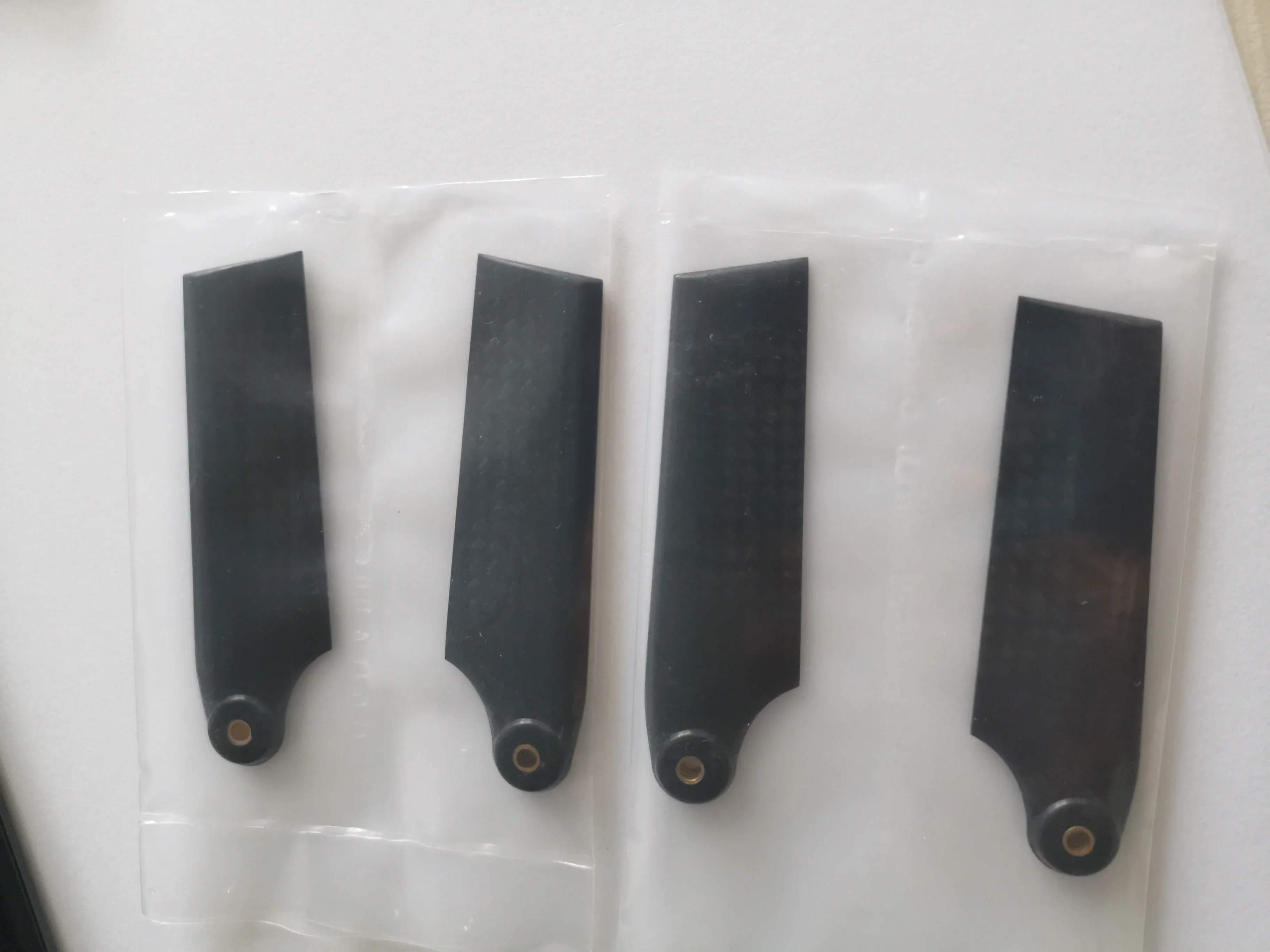 

2 Pairs RJX Carbon Fiber Tail Blade For T-REX Trex 500 Helicopter