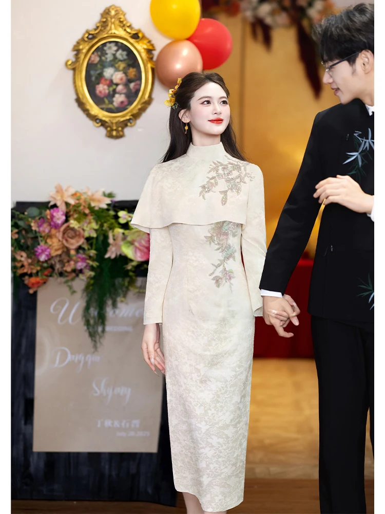 

Шикарный китайский свадебный комплект с вышивкой в цвете шампань для молодой невесты, наряд для тостов
