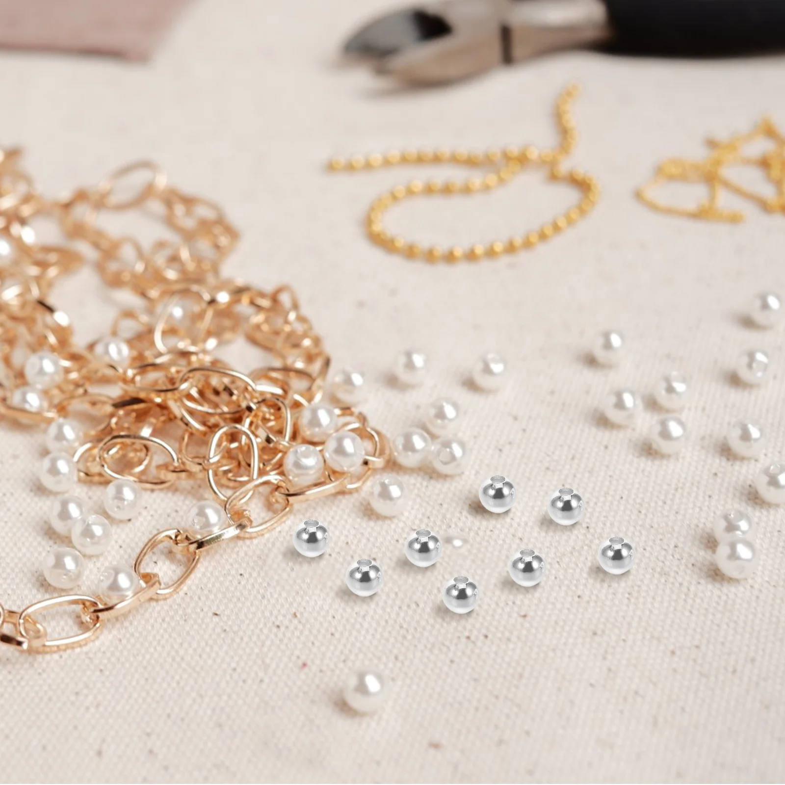 

100Pcs Metal Beads Silver Round Loose Spacer Smooth Metal Spacer Beads for Jewelry Craft Making Bracelet Necklace