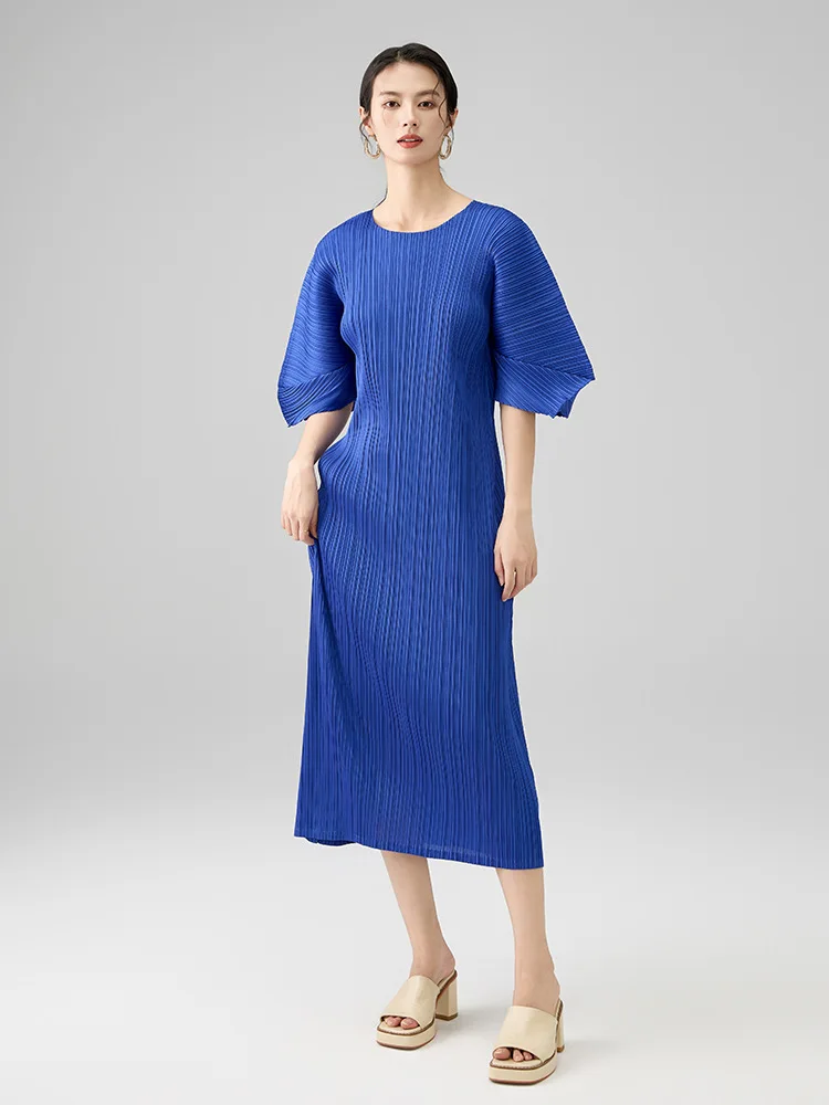 Miyake geplooide effen kleur jurk 2025, zomer nieuwe premium gevoel ronde hals losse mode comfortabele casual lange jurken