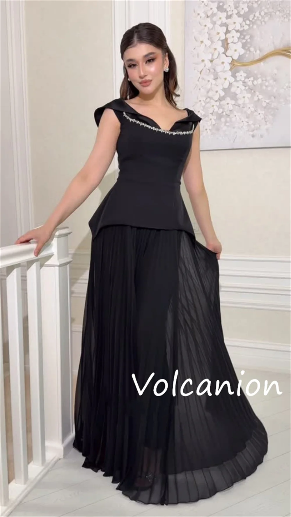 Personalizado simples chiffon lantejoulas plissado a linha com decote em v vestidos longos sob medida ocasião estilo moderno requintado