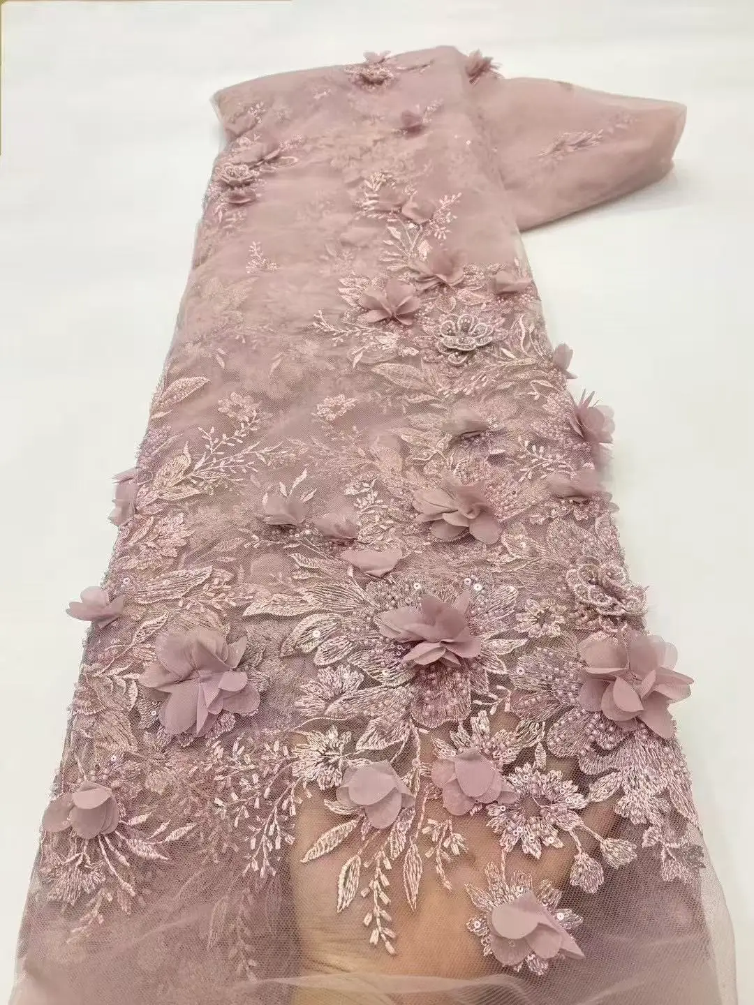 Fashion French Mesh 3D Flowers Embroidery Beaded Lace Fabric with Sequins African Nigerian Fabric for Wedding Dress HXZ6120