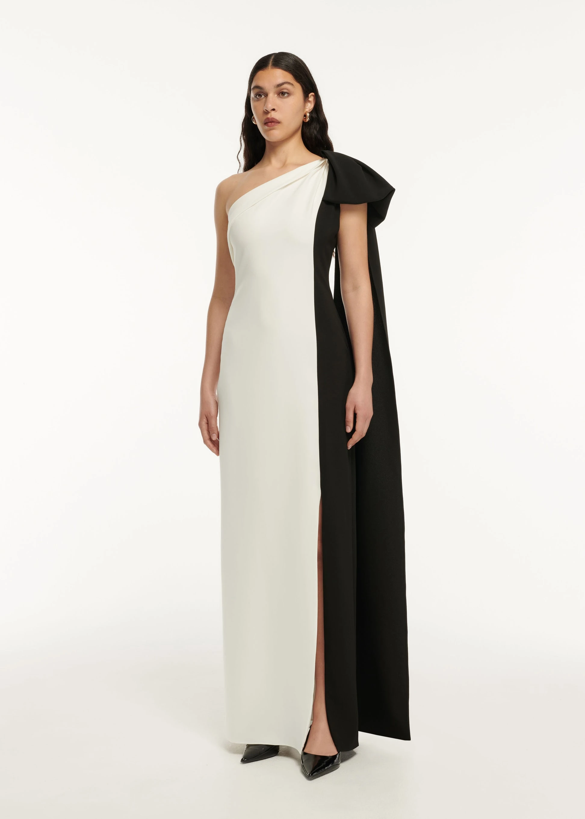 Elegant One Shoulder Jersey Evening Dresses Temperament Straight Floor Length Side Slit Short Sleeves Special Occasion Gowns