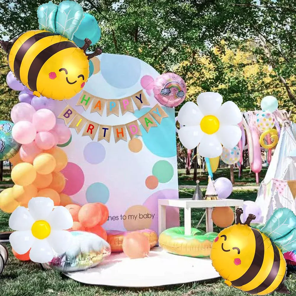 6 Pieces of Bee Balloon and Daisy Flower Balloon Bumblebee Aluminum Foil Polyester Film Balloon Suitable for Bee Theme Birthday Party Supplies