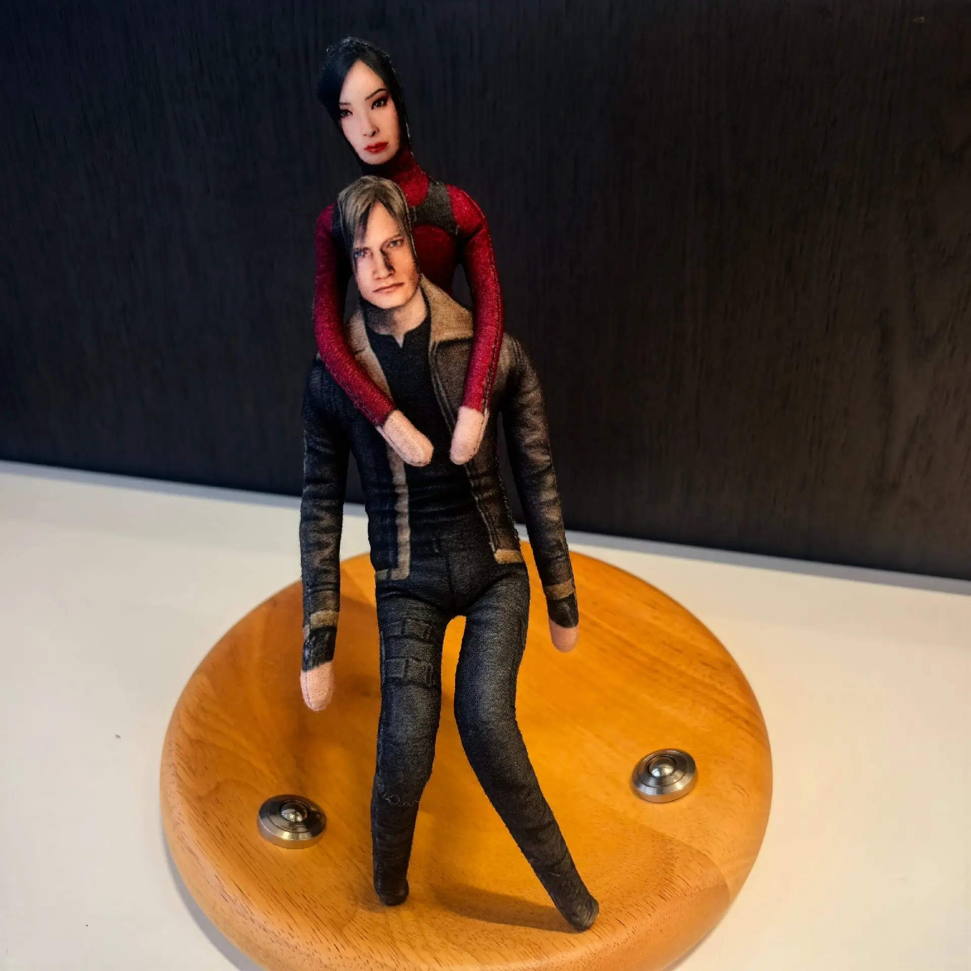Funny 26cm With Body Wire Flexible Anime Resident Game Evil Character Leon Scott Kennedy and Ada Wong Plush Toys Plushie Doll view 3