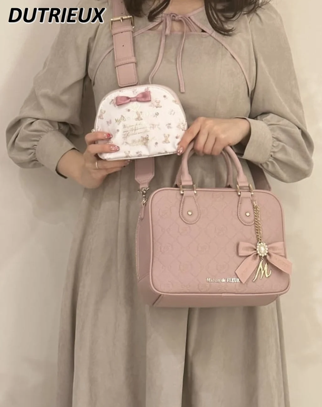 Hot Selling Sweet Cute Cosmetic Bag Bear Rabbit Casual Bag Lolita Japanese Style Pink Coin Purse Elegant Women\'s Bags