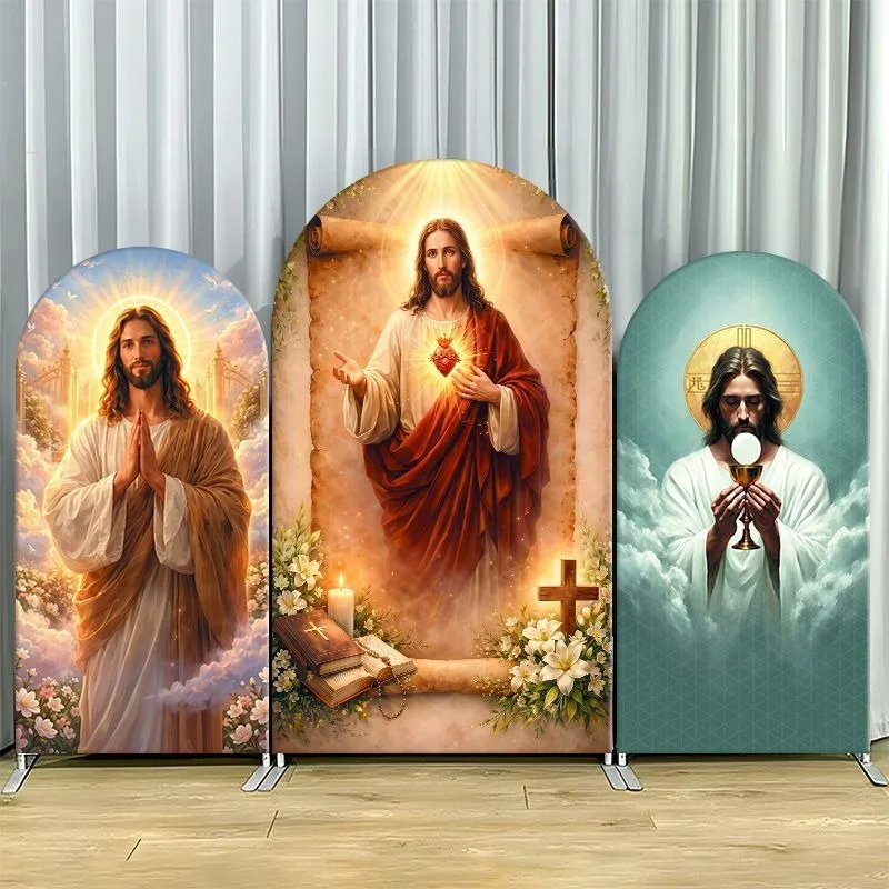 Housse de toile de fond arquée simple face sur le thème du Sacré Jésus pour événements religieux, mettant en scène la dévotion au Sacré-Cœur et des éléments sacrés