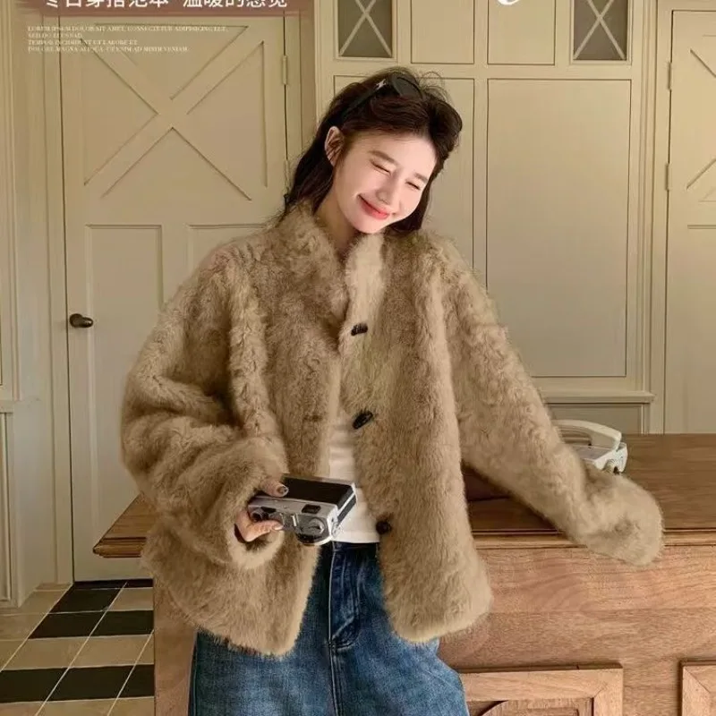 Mink Hair Is Soft And Waxy And The Fur Is Integrated Into Women's Autumn And Winter New Models.Mao Mao Coat is Versatile.